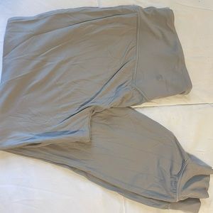 Lululemon joggers size 6